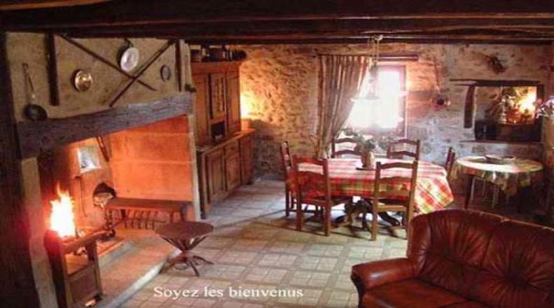 Le Fidele Bed & Breakfast Saint-Chamant Dış mekan fotoğraf